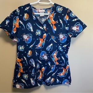 ScrubStat Space-Themed Scrub Top Fox Hedgehog Women’s M